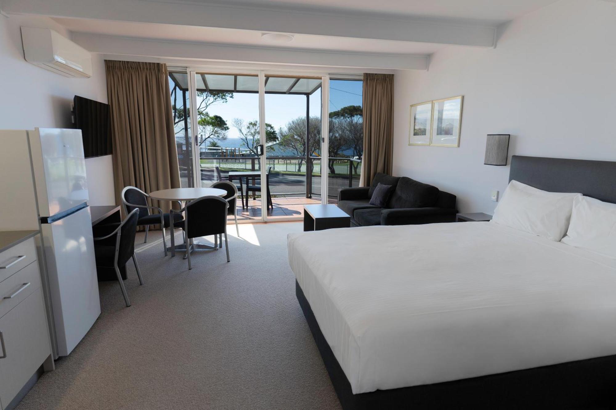 Amooran Oceanside Apartments And Motel Narooma Exterior foto