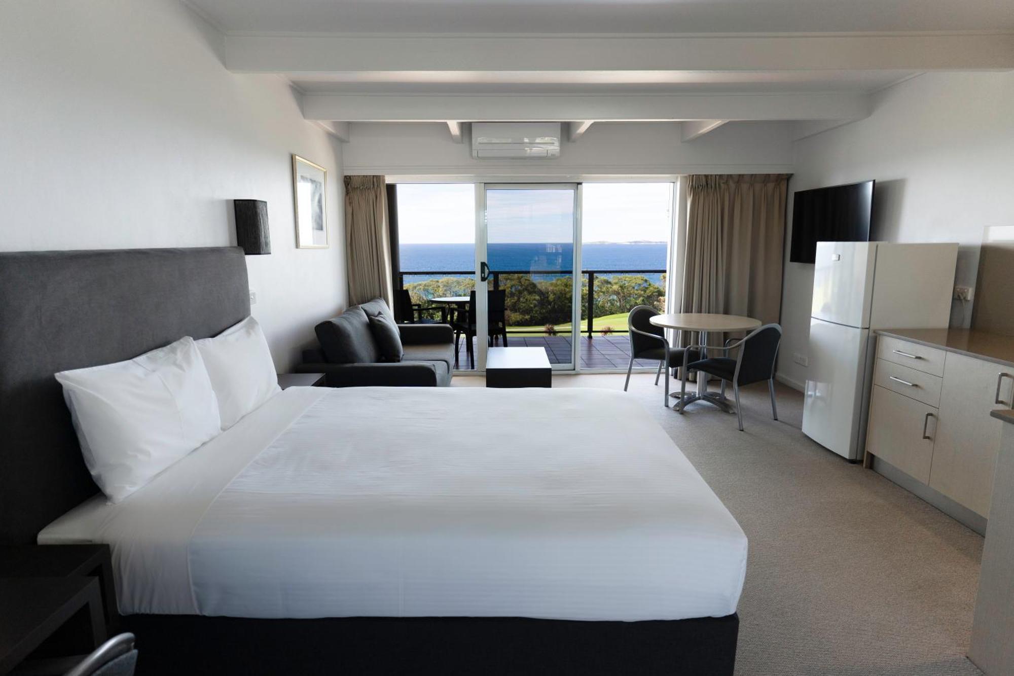 Amooran Oceanside Apartments And Motel Narooma Exterior foto