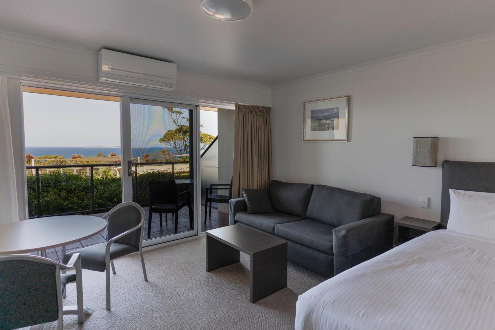 Amooran Oceanside Apartments And Motel Narooma Exterior foto
